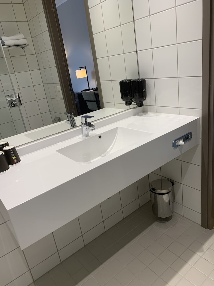 Home Hotel Helma 18/54