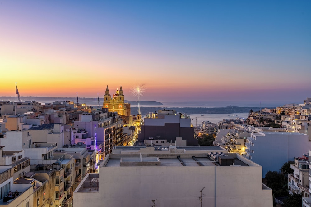 Solana Hotel & Spa 129/136