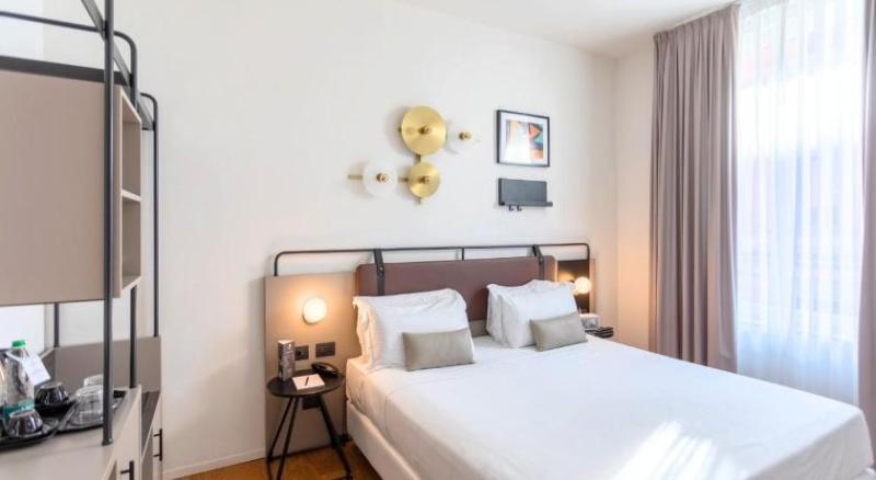 Standard, Single, French Bed
