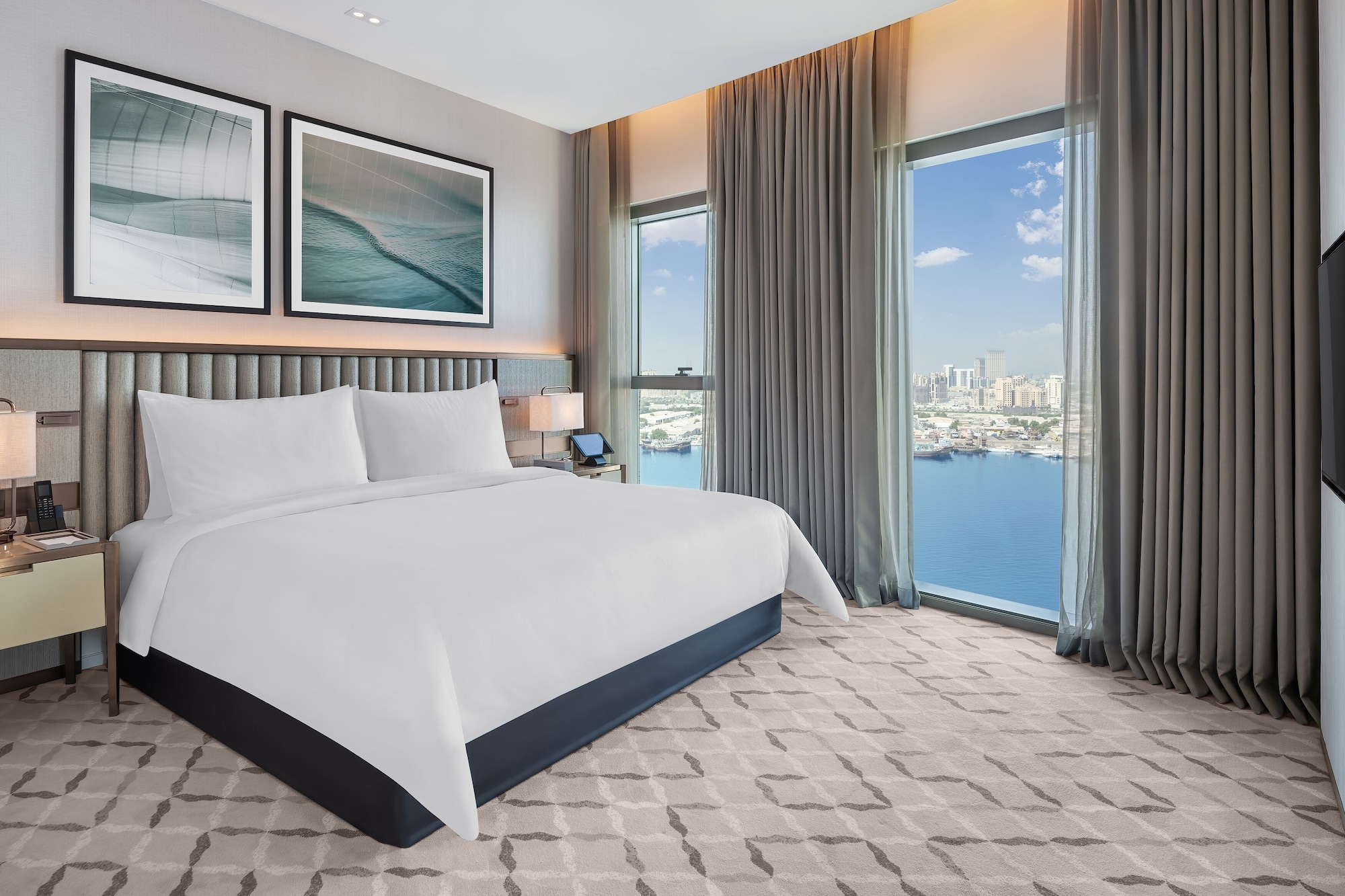 SKYLINE, SUITE, CREEK VIEW
