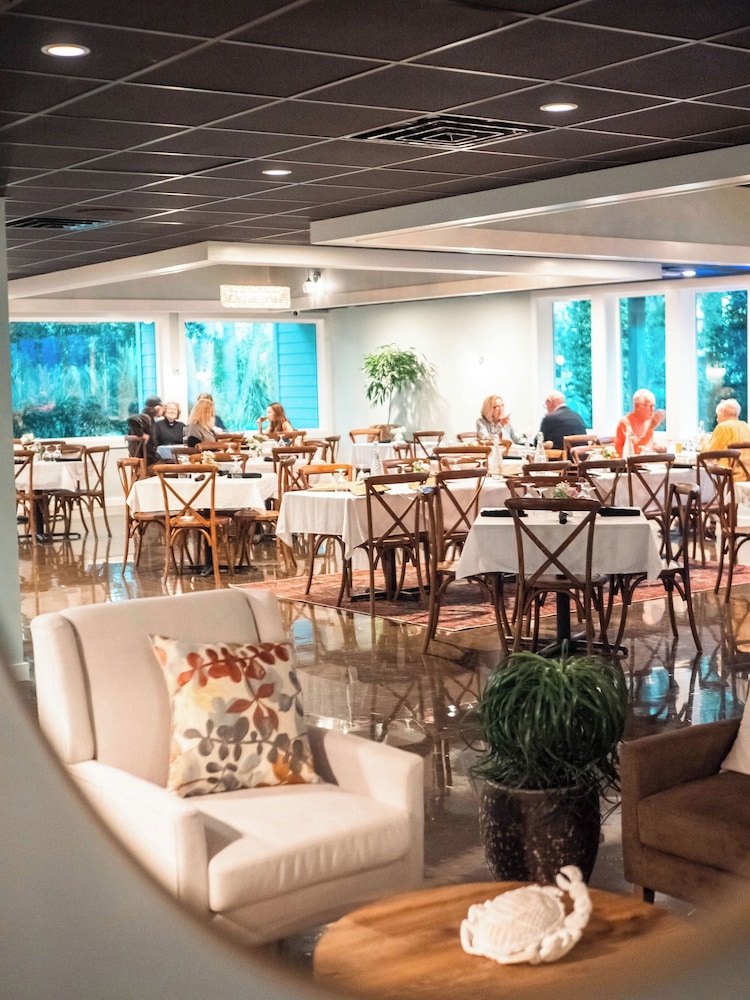 Villas By the Sea Resort Conference Center 55/73