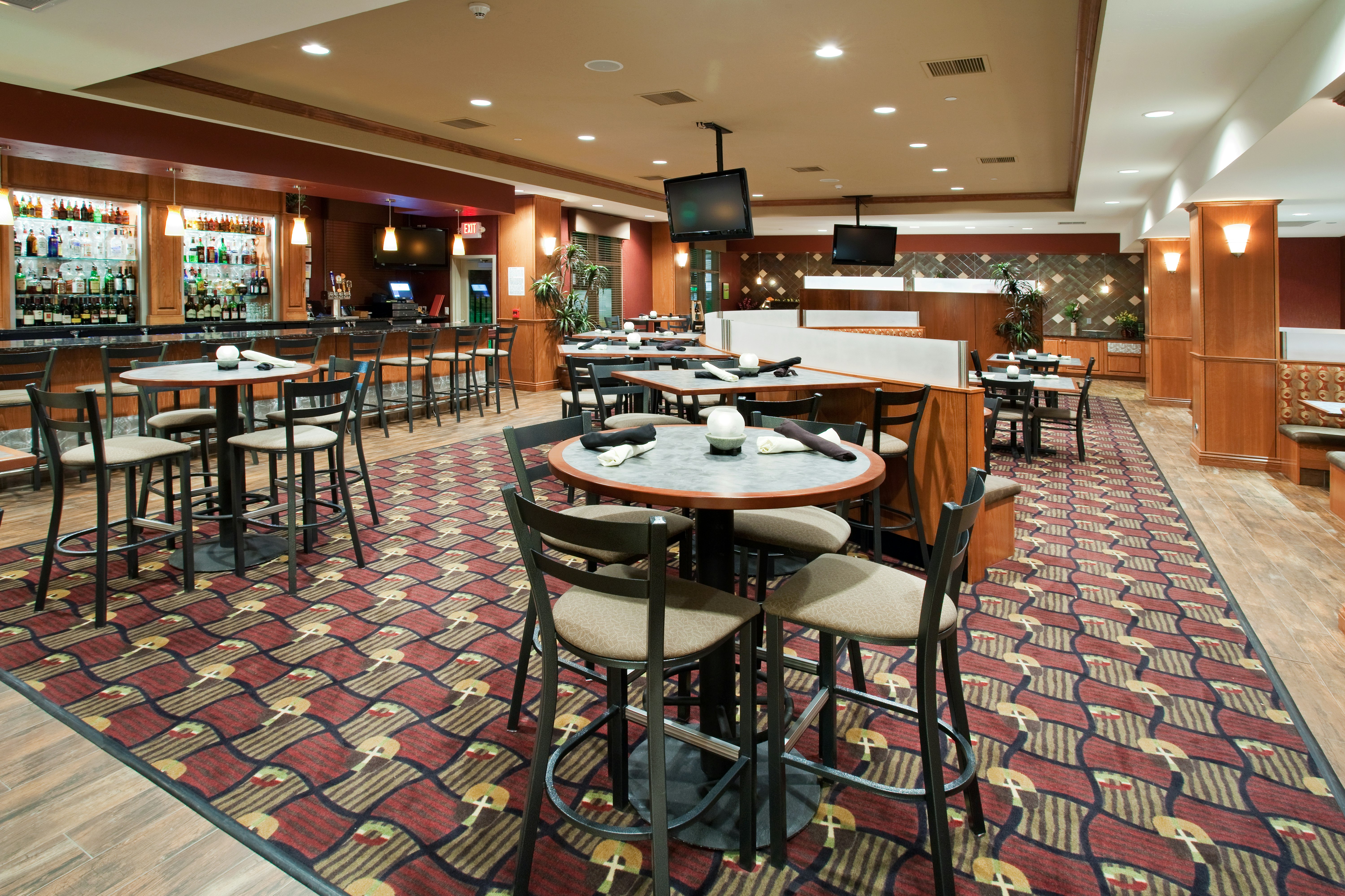 Holiday Inn Hotel Suites Grand Junction Airport 43/68