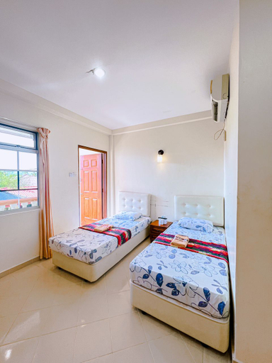 Superior, Twin Beds
