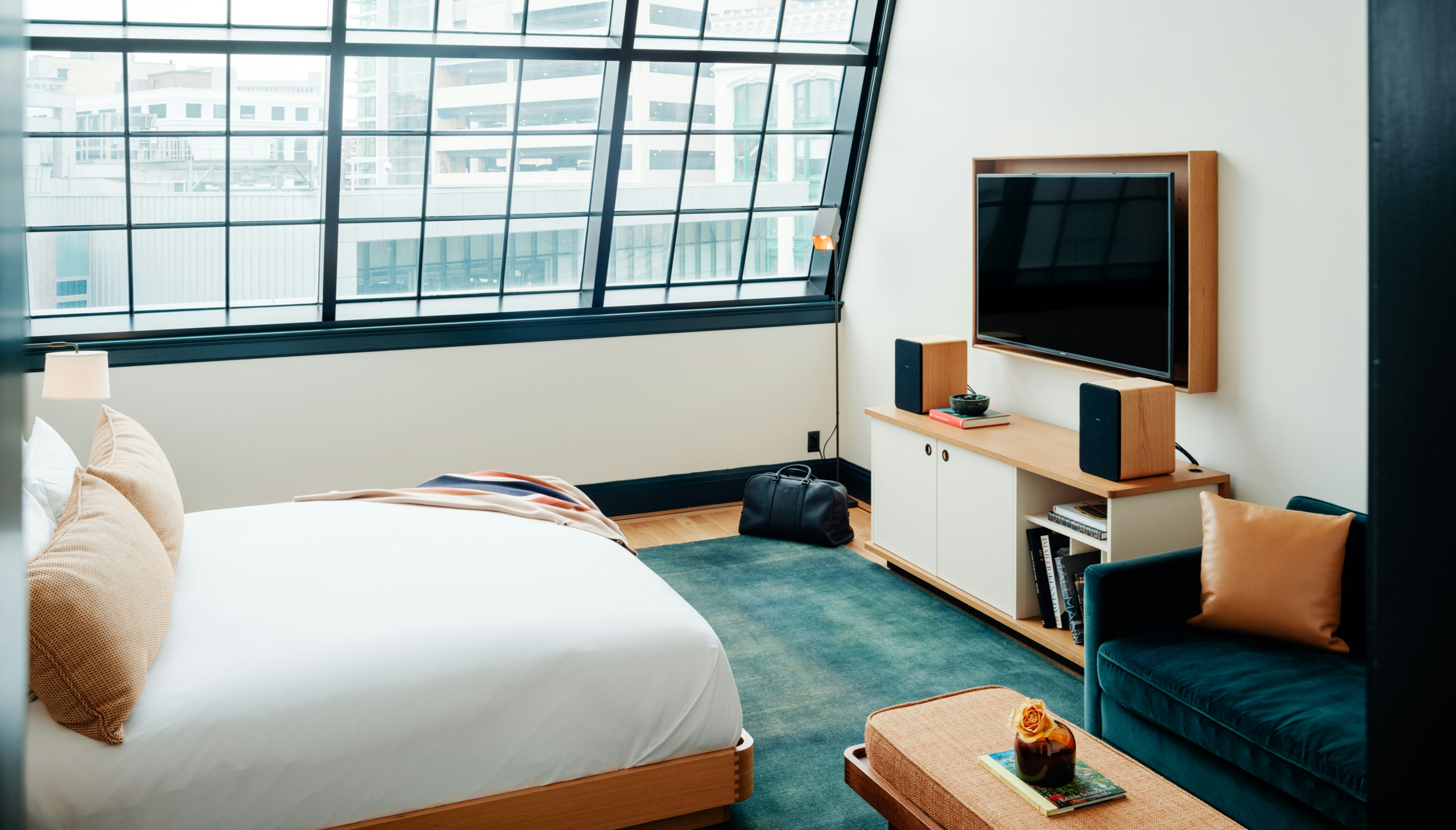 Shinola Hotel 20/50