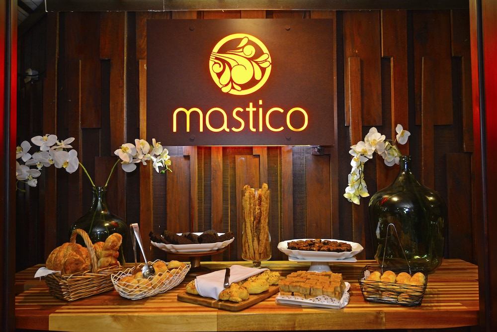 Autentico Hotel 9/50