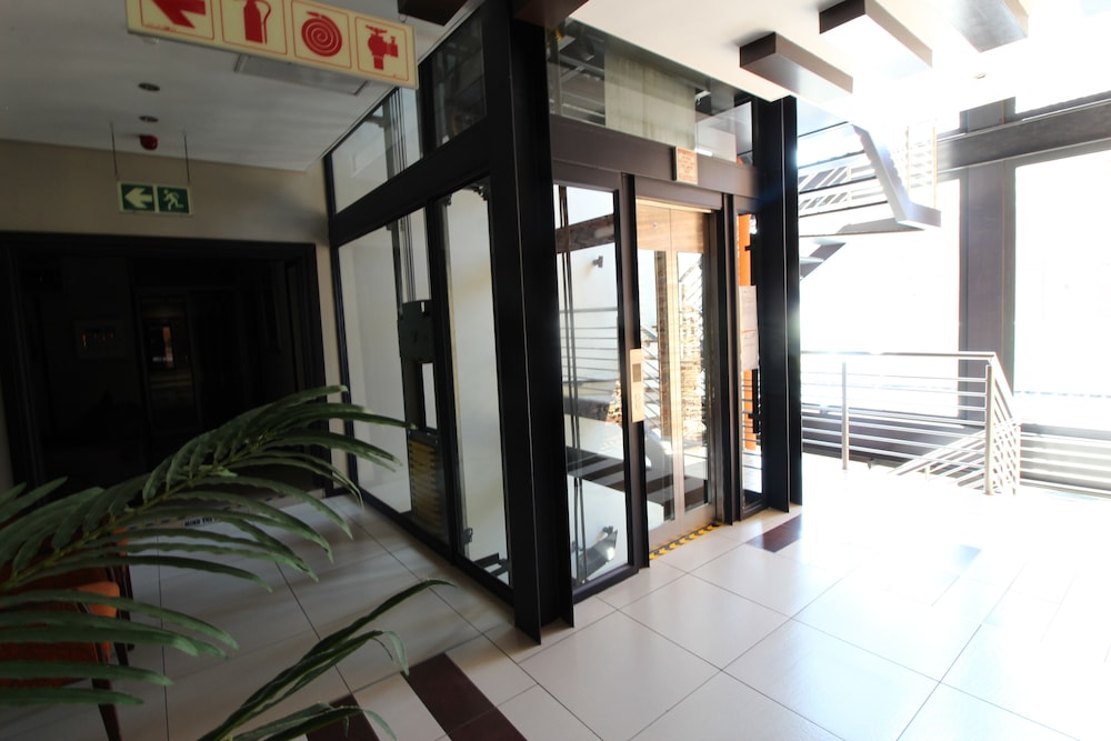 Alcazaba Lodges 4/50