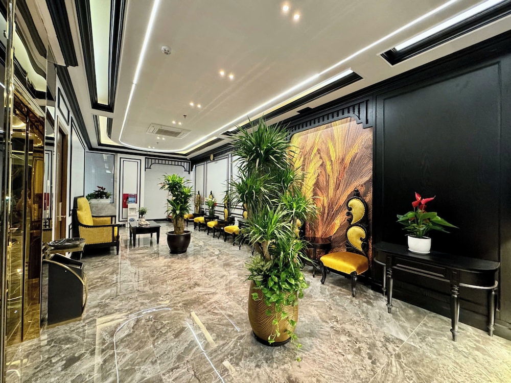 Royal Hanoi Hotel 36/50