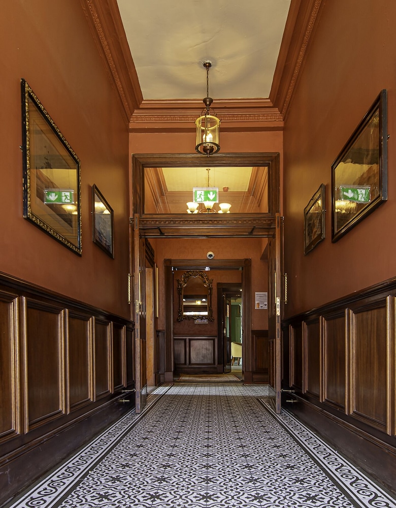 The Central Hotel Scarborough 4/44