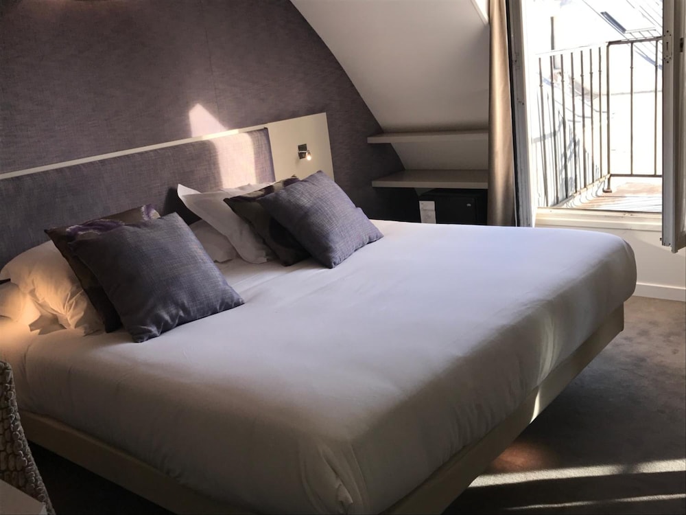 Hotel Jacques de Molay 7/44