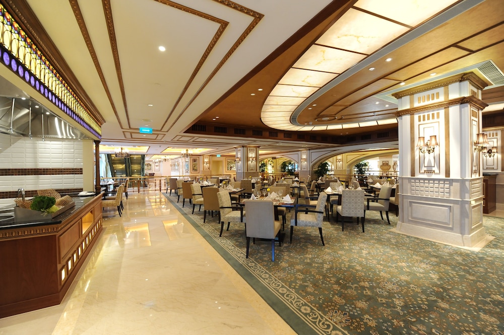 restaurant cafeteria
