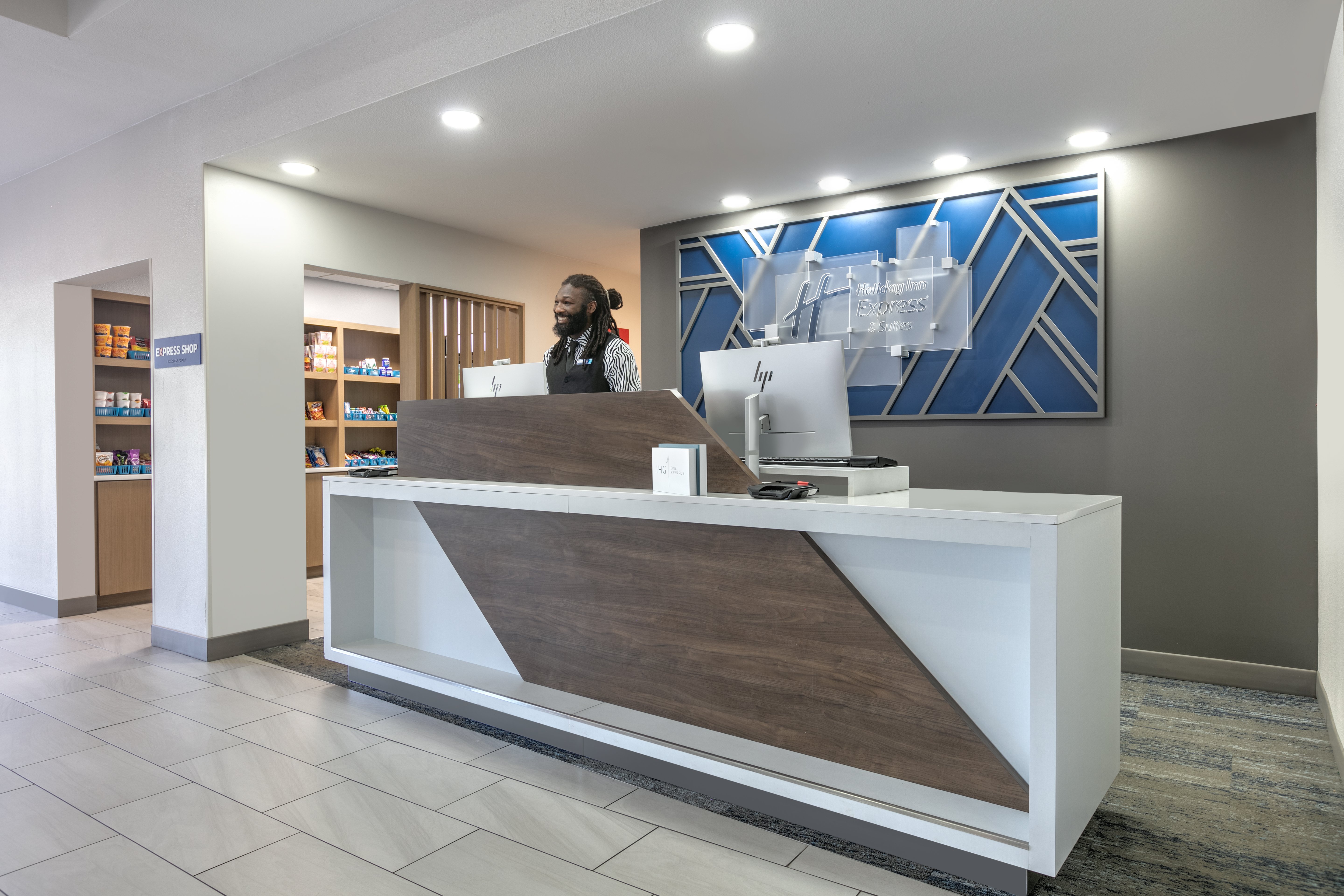 Holiday Inn Express Hotel And Suites Marshall 5/38