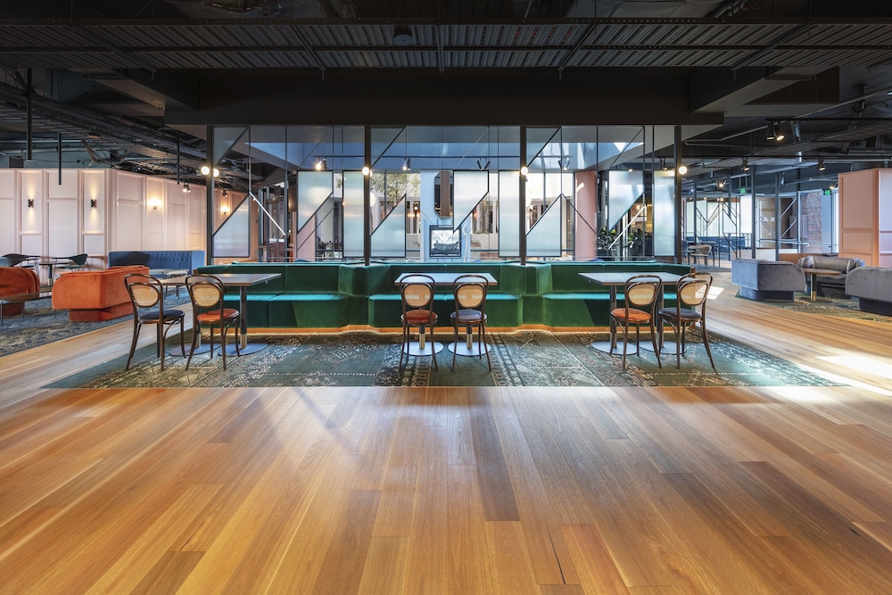 Amora Herencia Riverwalk Melbourne in MELBOURNE