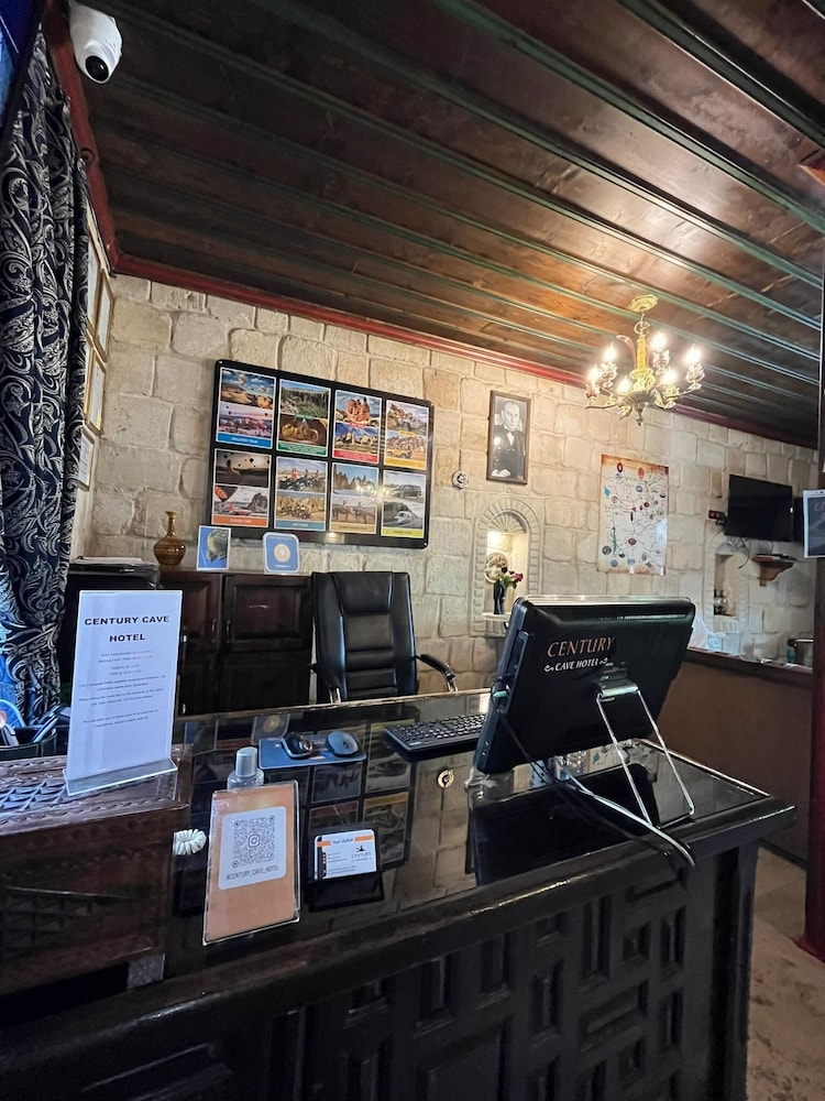 Travellers Cave Pension 38/50