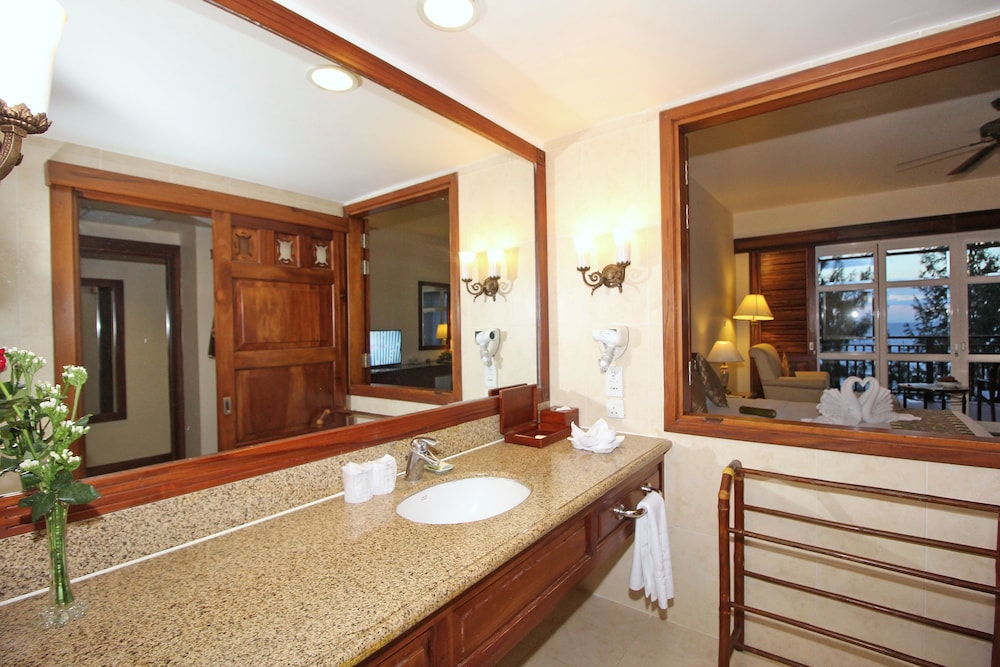 Novela Resort and Spa 49/50