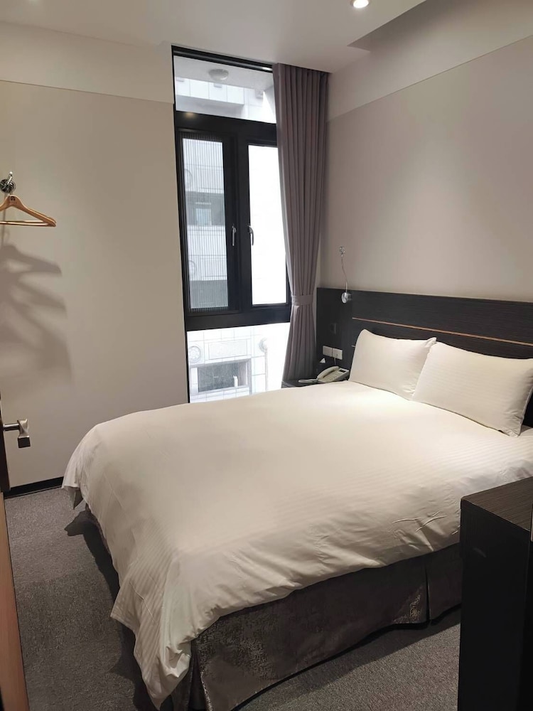 STANDARD, DOUBLE BED