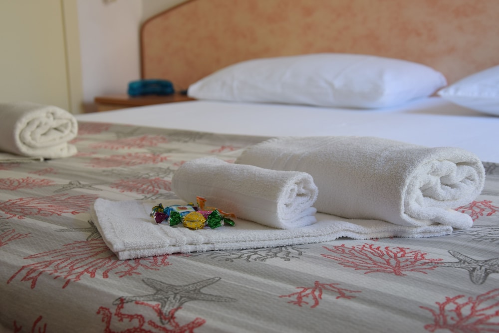 Hotel Holland 16/32