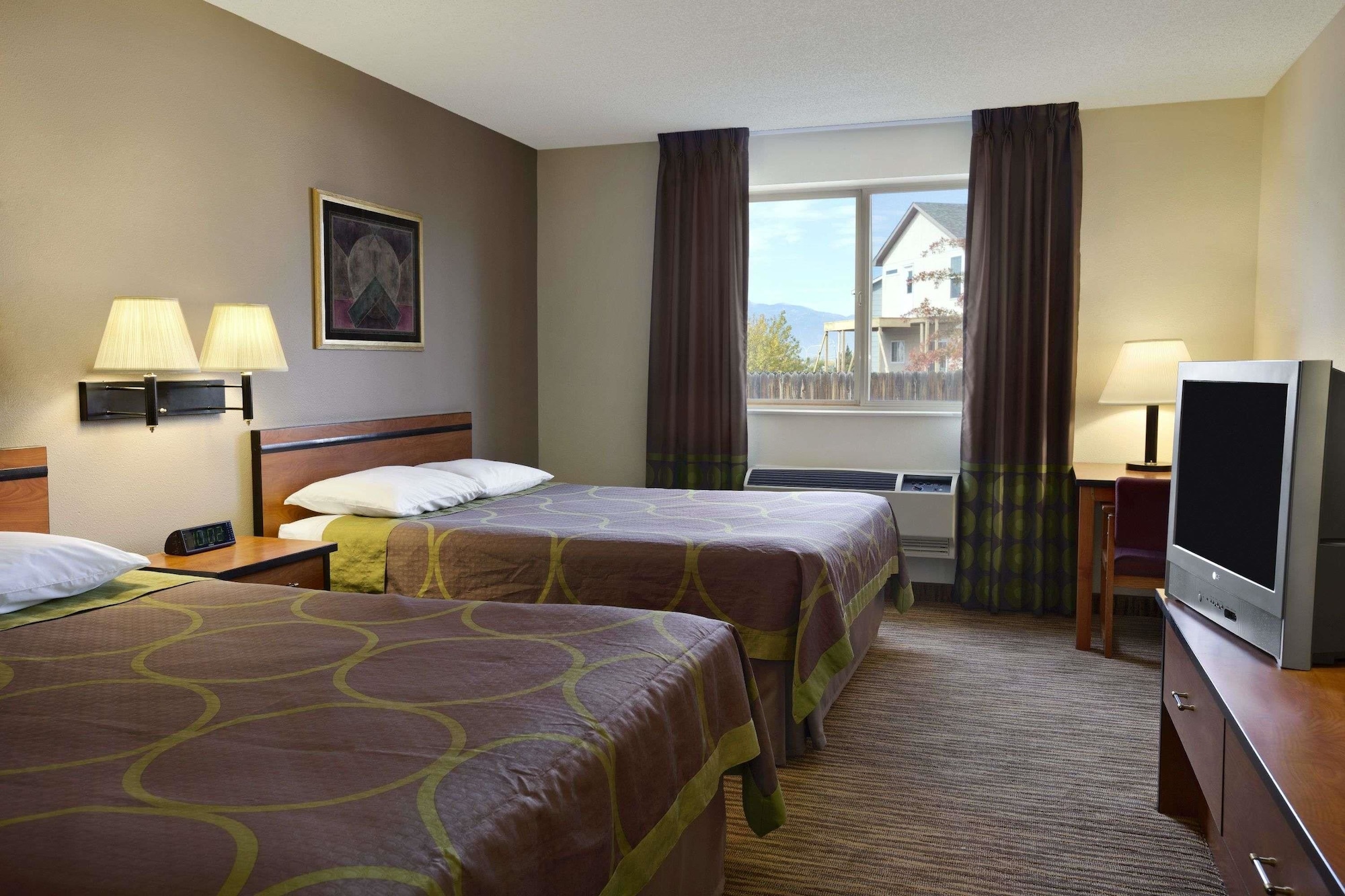غرفة قياسية بسريرين كوين، Super 8 by Wyndham Colorado Springs Airport 2/3