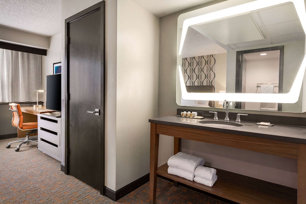 Wyndham Fort Smith City Center 43/45