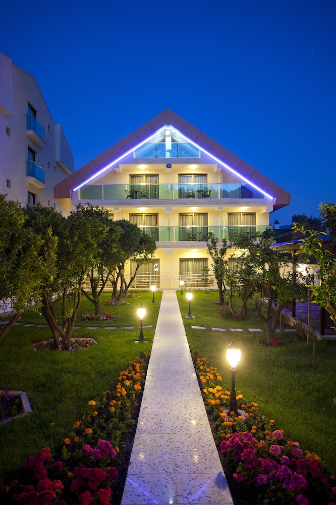 Orsmaris Boutique Hotel photo4