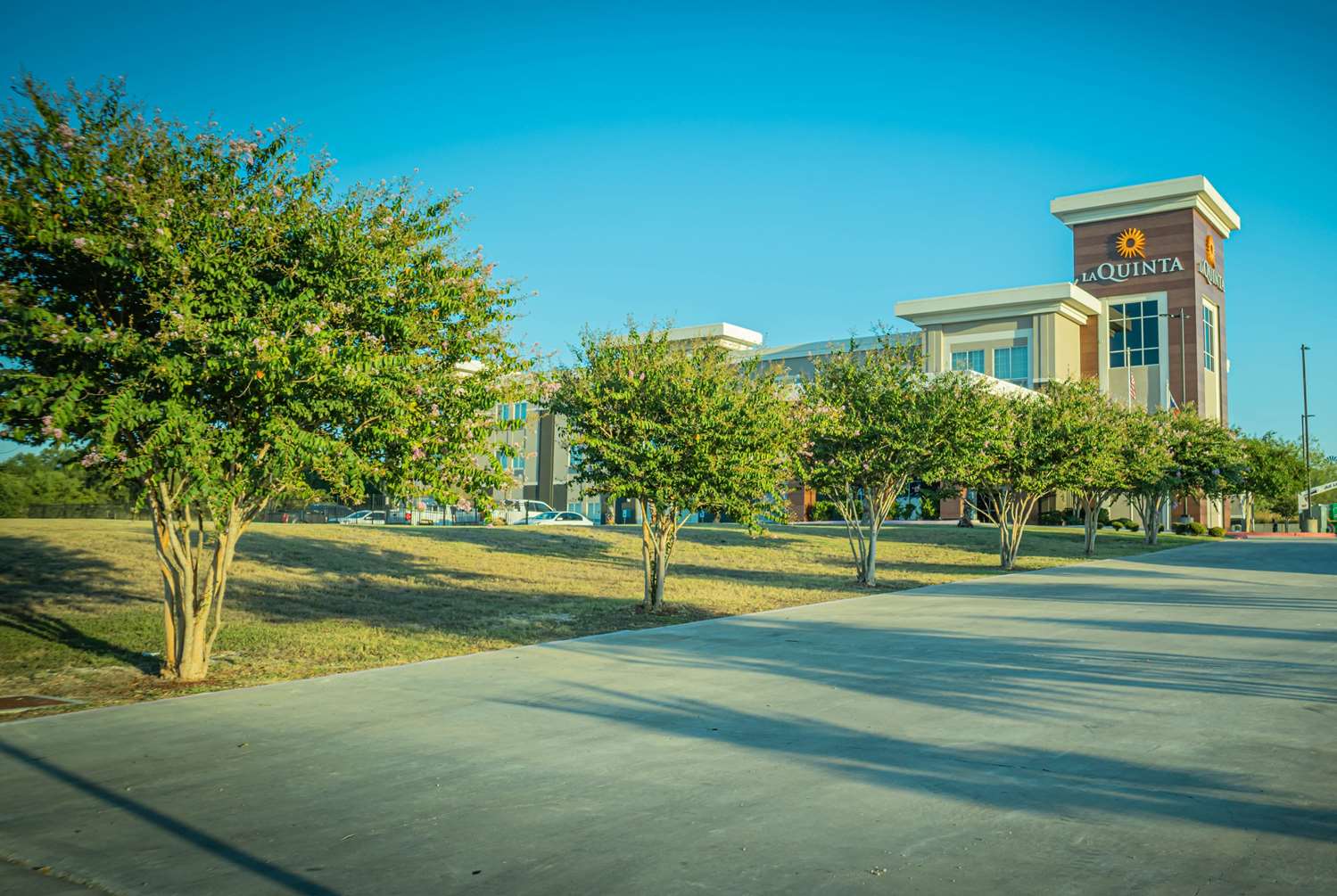 La Quinta Inn and Suites by Wyndham Karnes City - Kenedy 54/58
