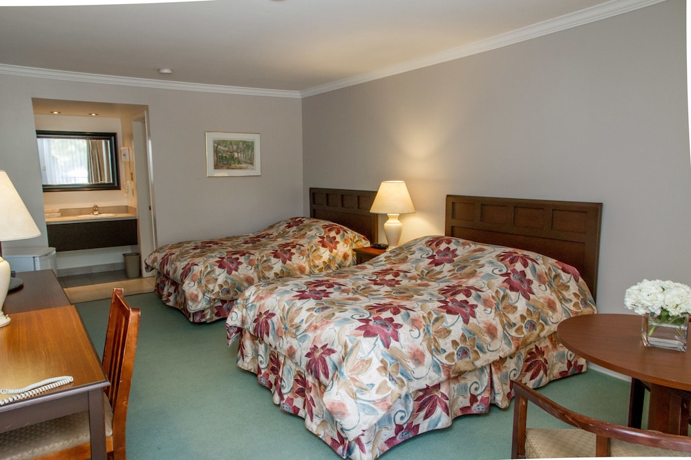 Rideau Heights Inn 16/54