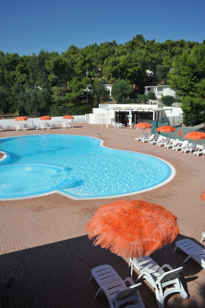 Villaggio Spiaggia Lunga 68/71