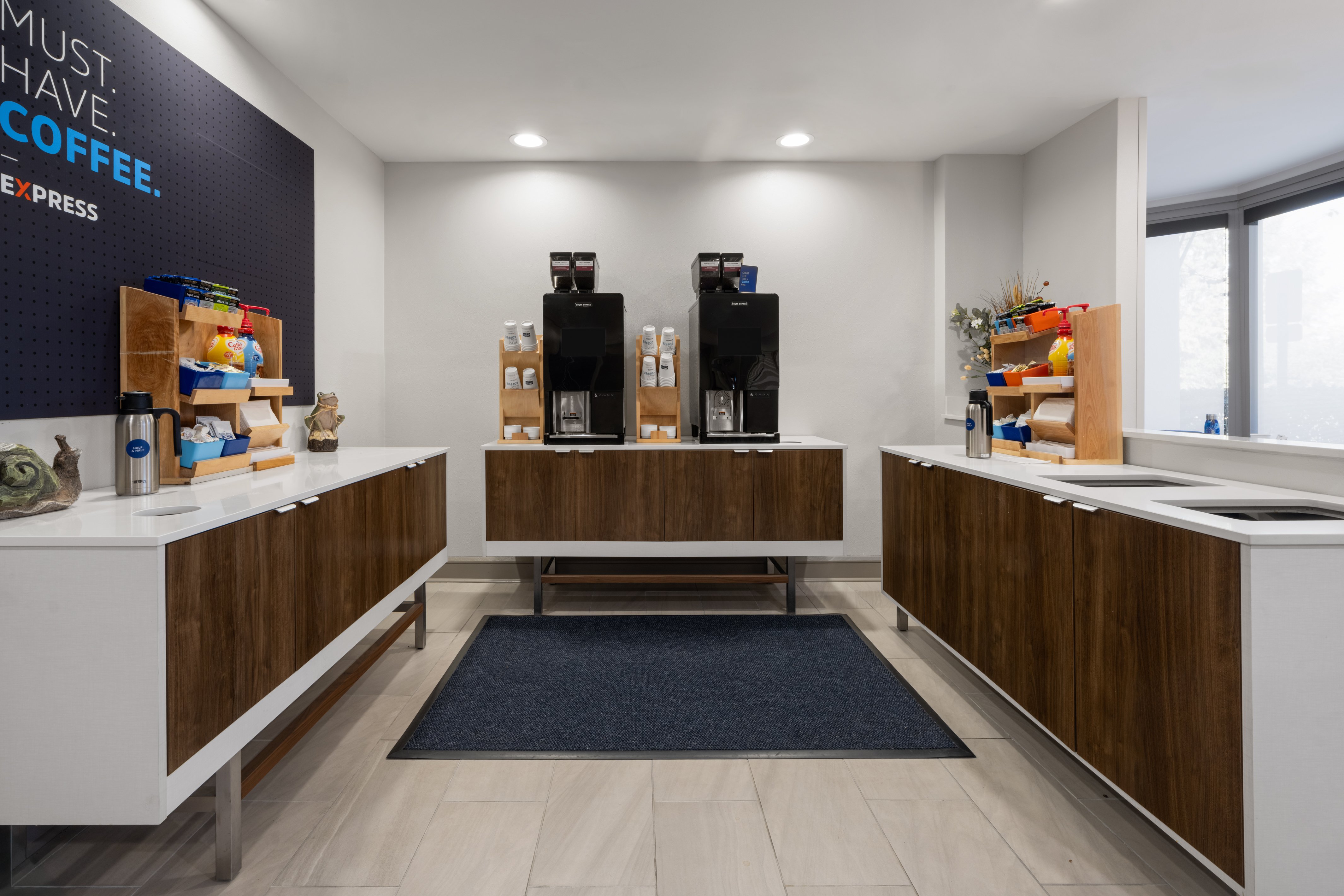 Holiday Inn Express Tifton 9/56