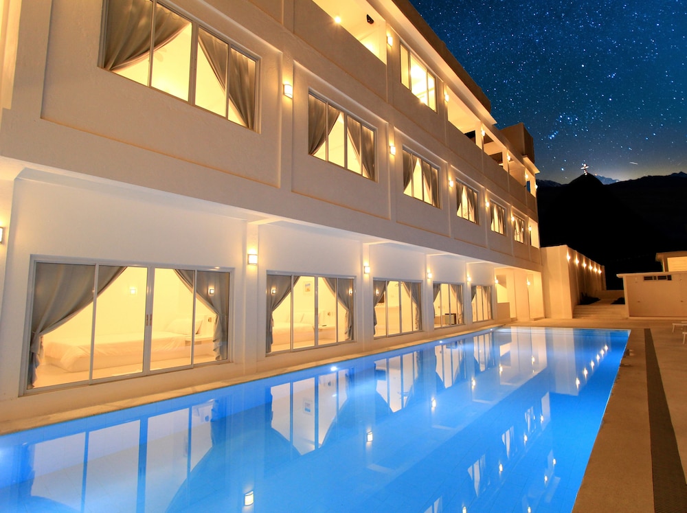 Coron Bluewave Hotel 65/75