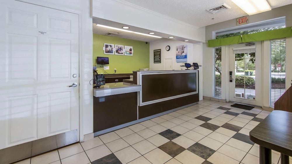 Studio 6 Extended Stay - Coral Springs, FL - Fort Lauderdale 7/60