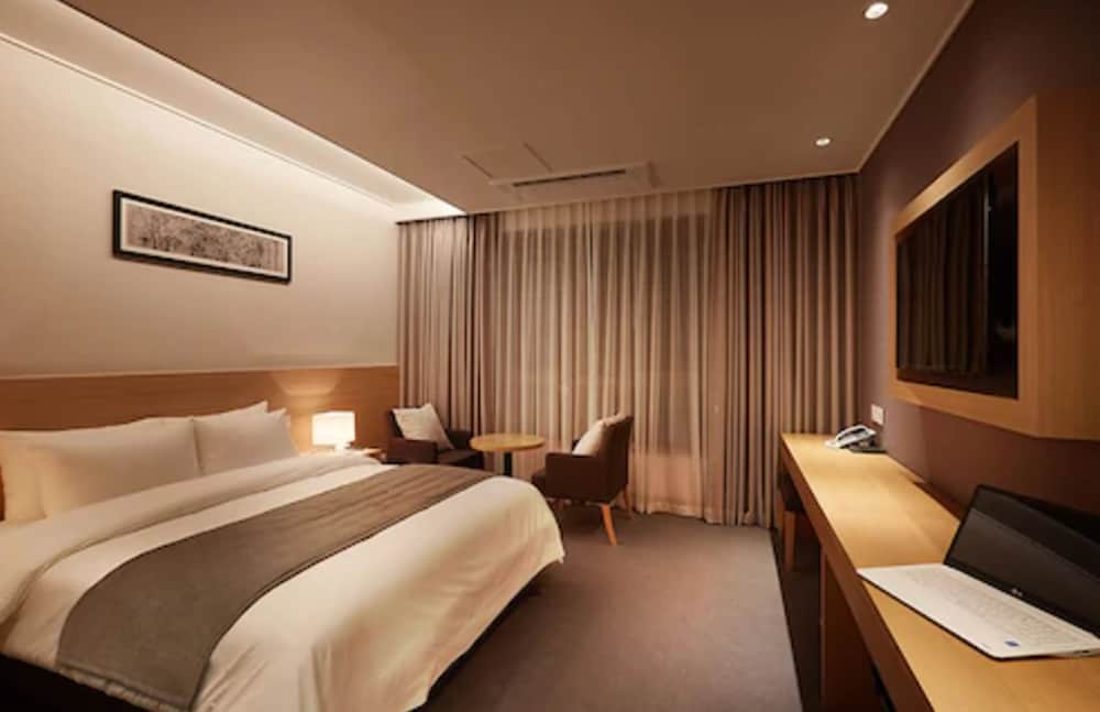 H Hotel Sejong City 10/44