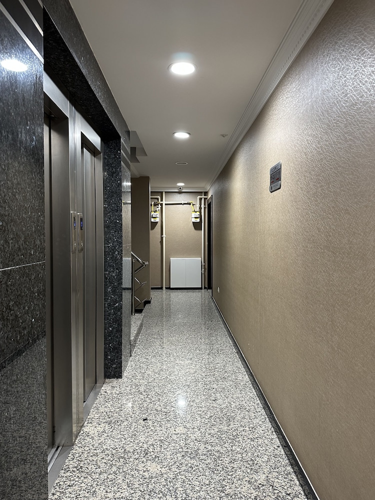 Homelike Hotel photo4