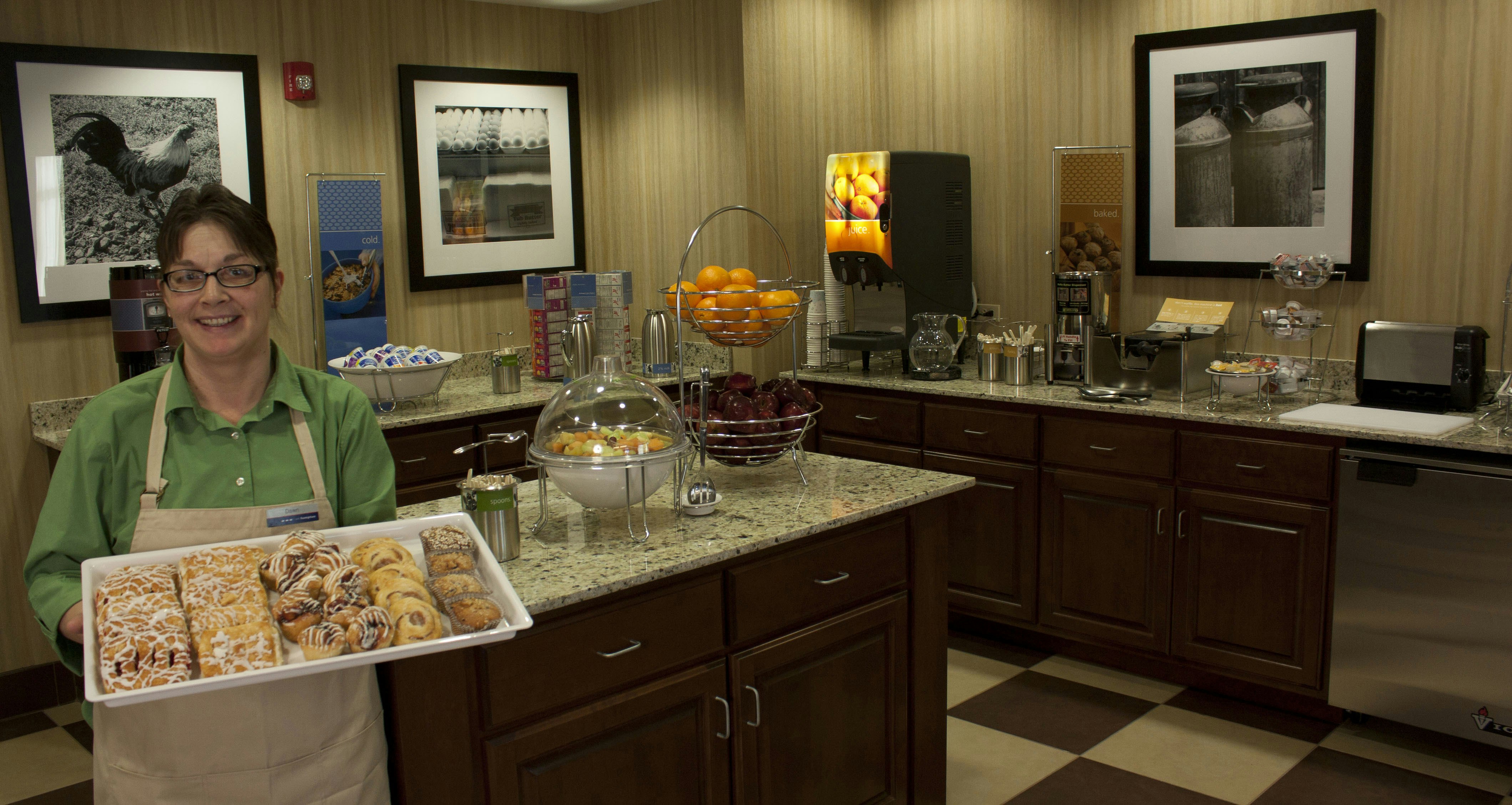 Hampton Inn Burlington, WI 58/58