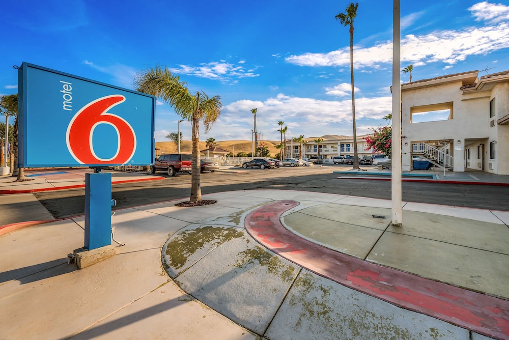Motel6 Westley Ca 33/40