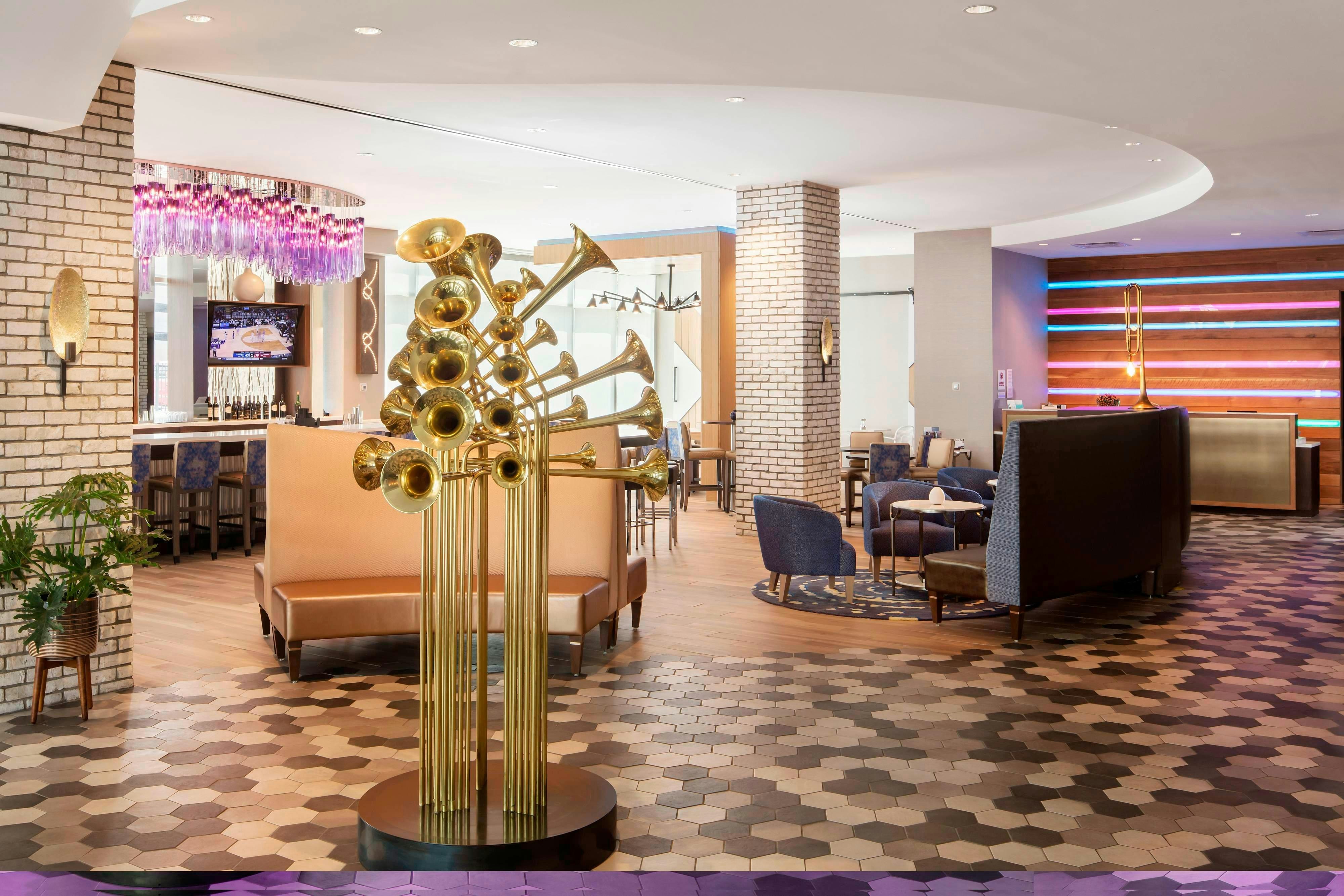 Springhill Suites New Orleans Downtown Canal Street 30/52