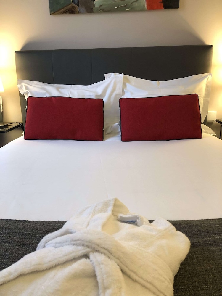 Le Dauphin Hotel 38/67