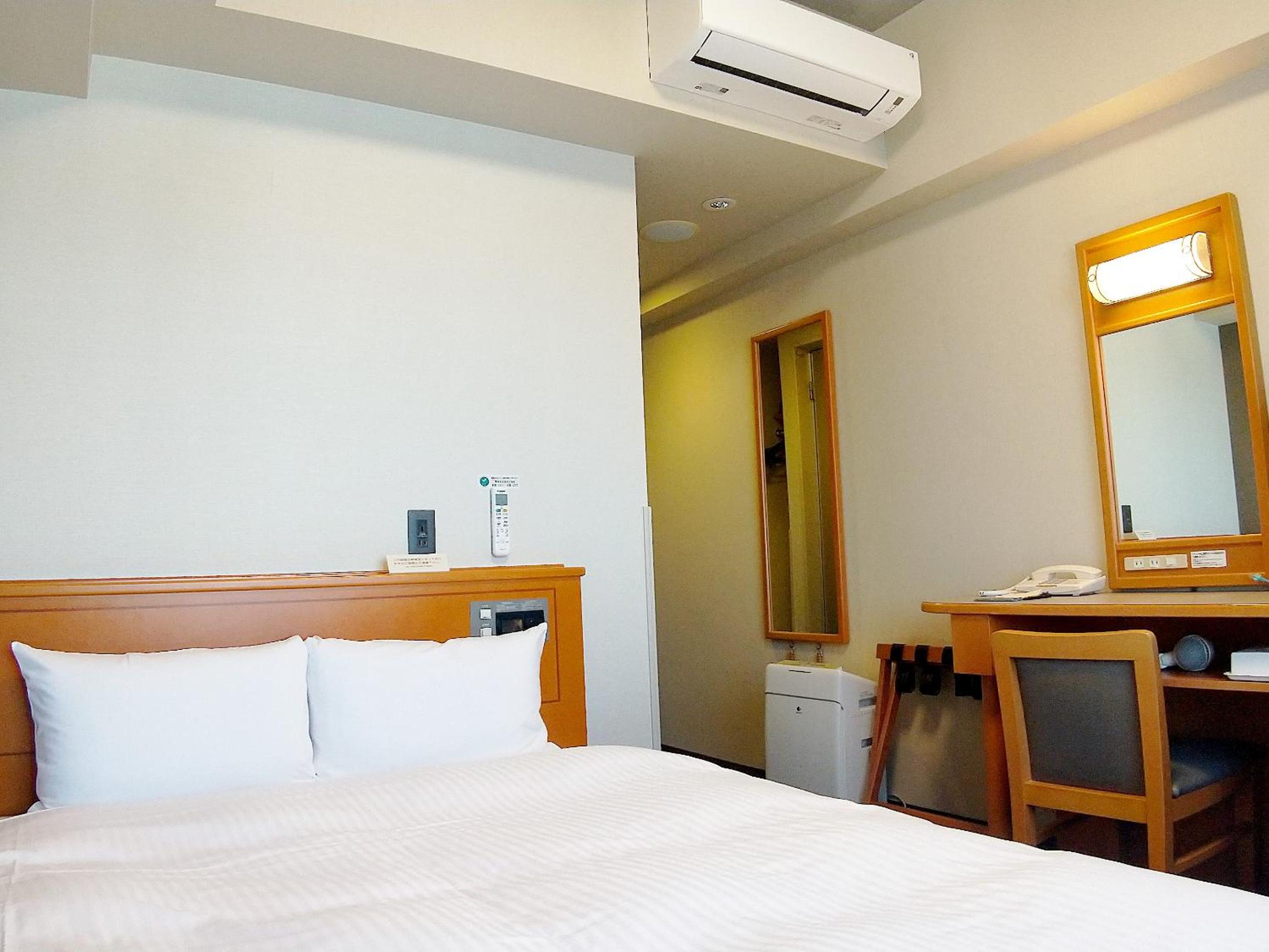 ROOM, SEMI DOUBLE BED, SMOKING