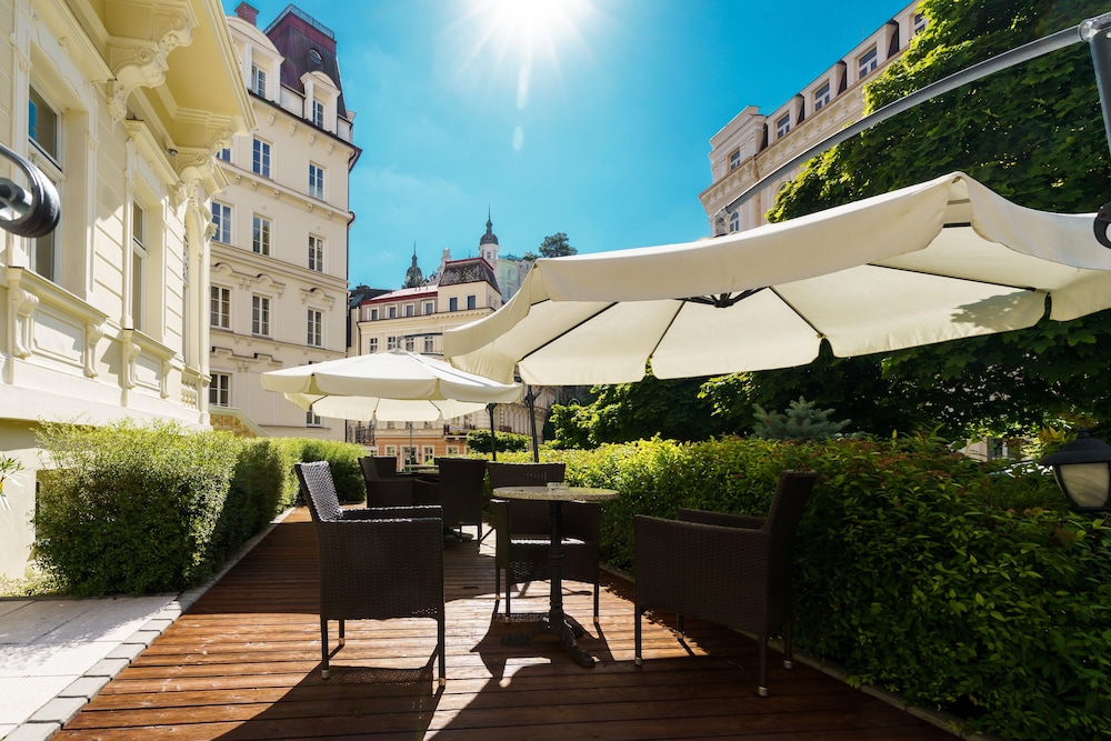Spa Hotel Anglicky Dvur 46/50