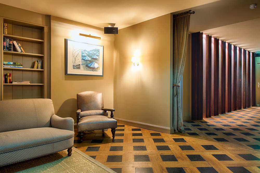 Mondrian Suites Berlin Checkpoint Charlie 46/80