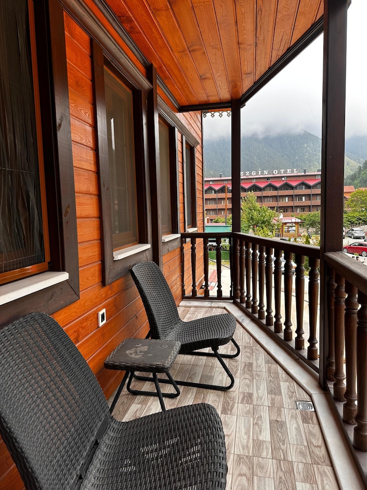 Hayat Rose Hotel 35/66