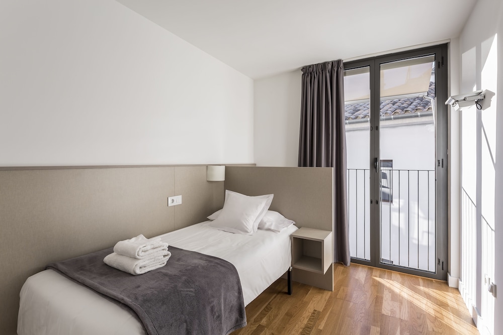 Mon Suites Catedral 7/61