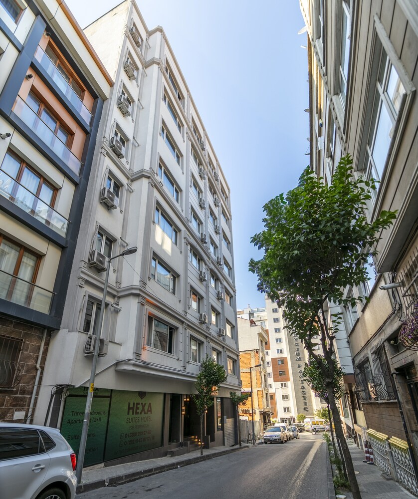Hexa Suites Hotel 43/50