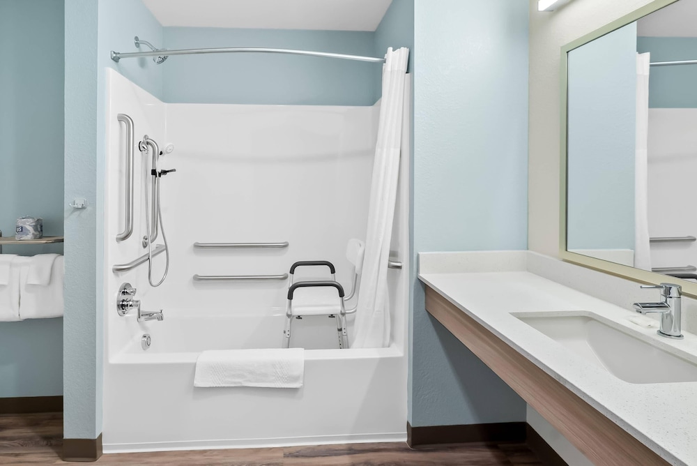 WoodSpring Suites Greenville Airport 35/42