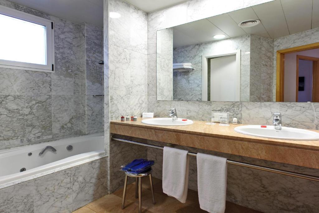 Gran Hotel Reymar 49/50