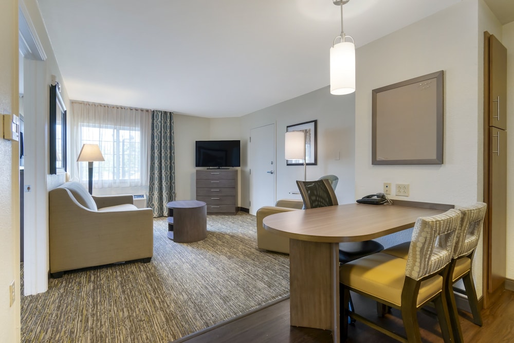 Candlewood Suites Reading 25/43