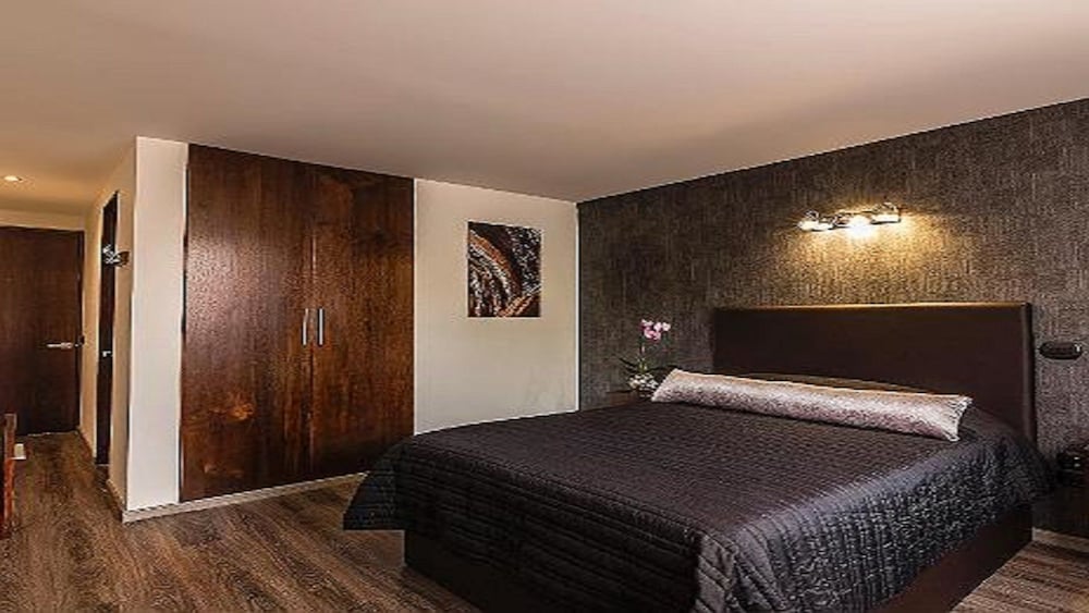 Suites Meson del Cid 10/26