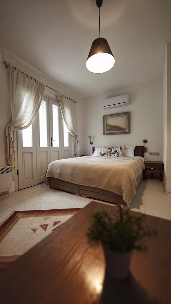 Tash Mekan Alacati Boutique Hotel 20/28