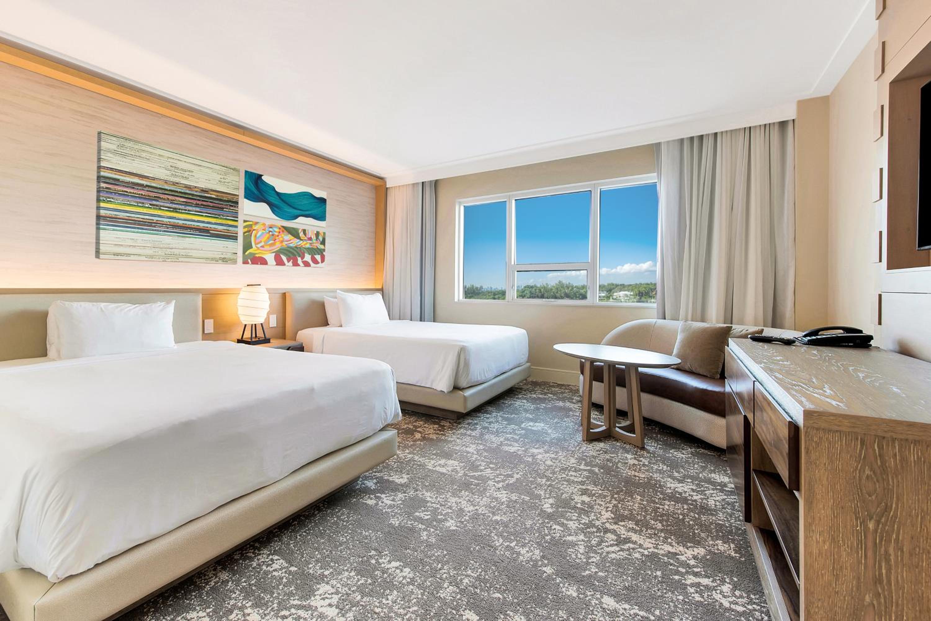Premium, 2 Queen Beds, Bay View