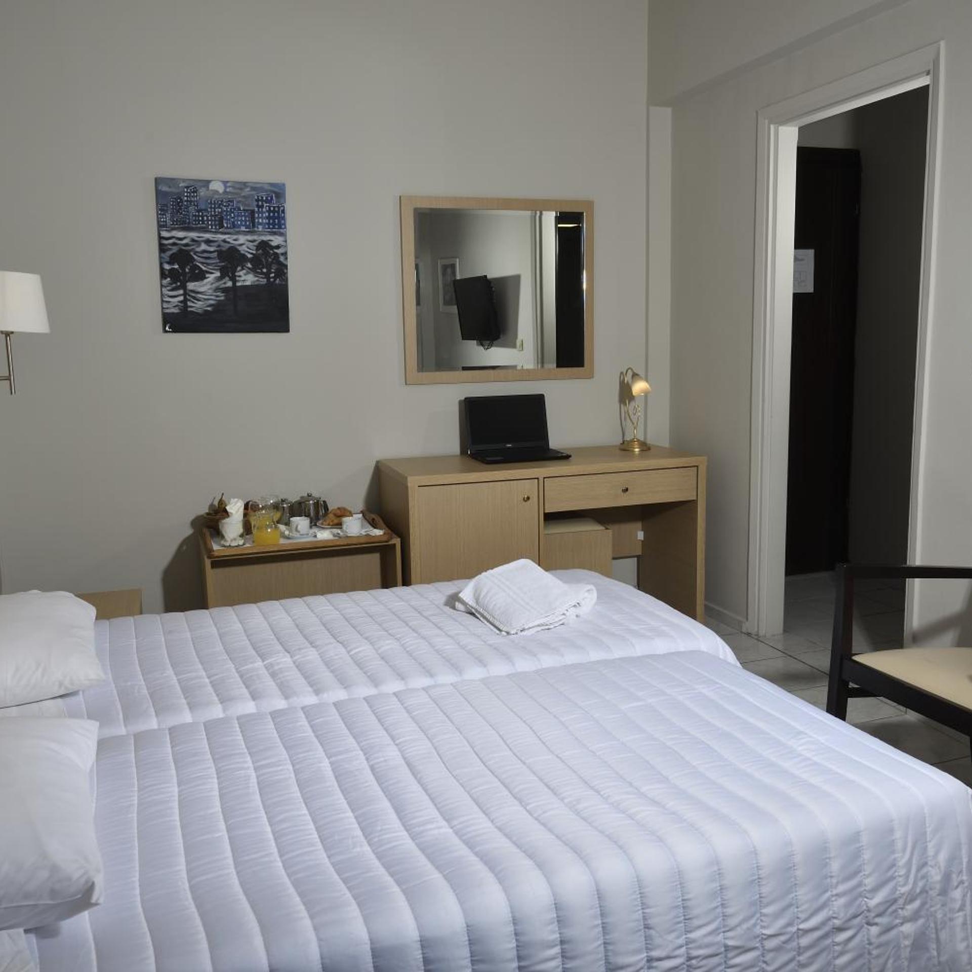 غرفة بسرير مزدوج، Four Seasons Skg Thessaloniki 3/10