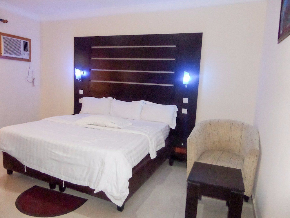 Gilford View Hotels Ltd 9/25