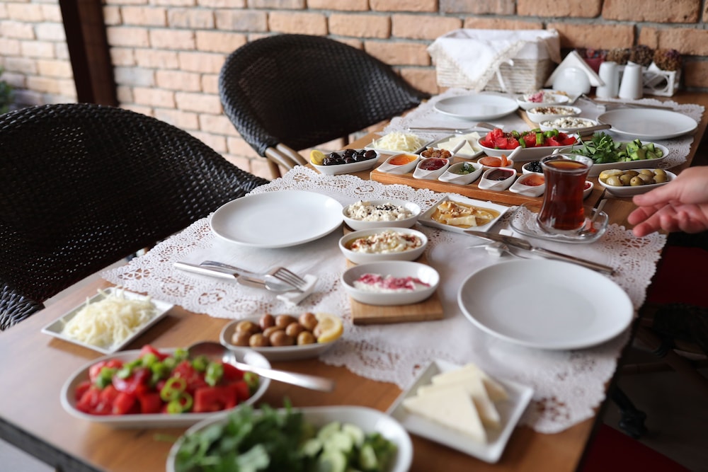 Mandalin Pansiyon 18/24